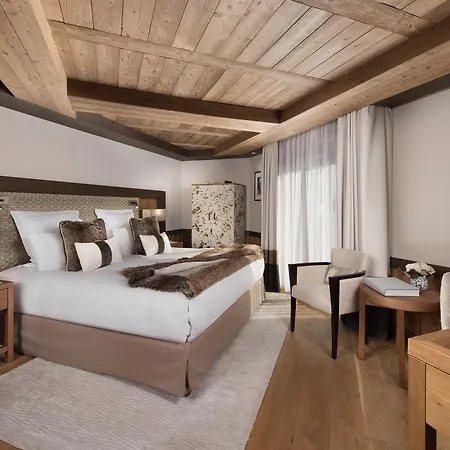 Hotel Barrière Les Neiges