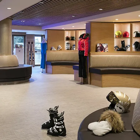 Barrière Les Neiges Hotel 5*