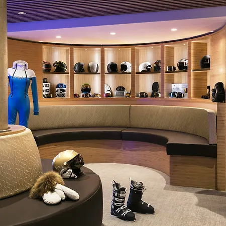 Barriere Les Neiges Hotel Courchevel