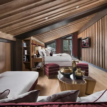 Barriere Les Neiges Hotel 5*
