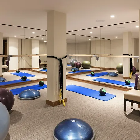 Готель Fouquet's 5*